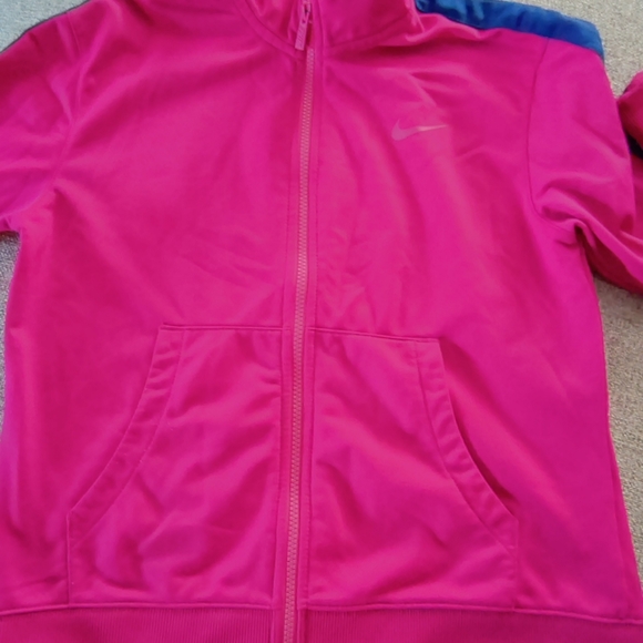 Bundle of 3 Jackets Champions, Nike, Adidas - Picture 5 of 14